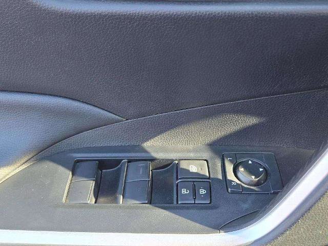 Used 2021 Toyota RAV4 XLE image 23