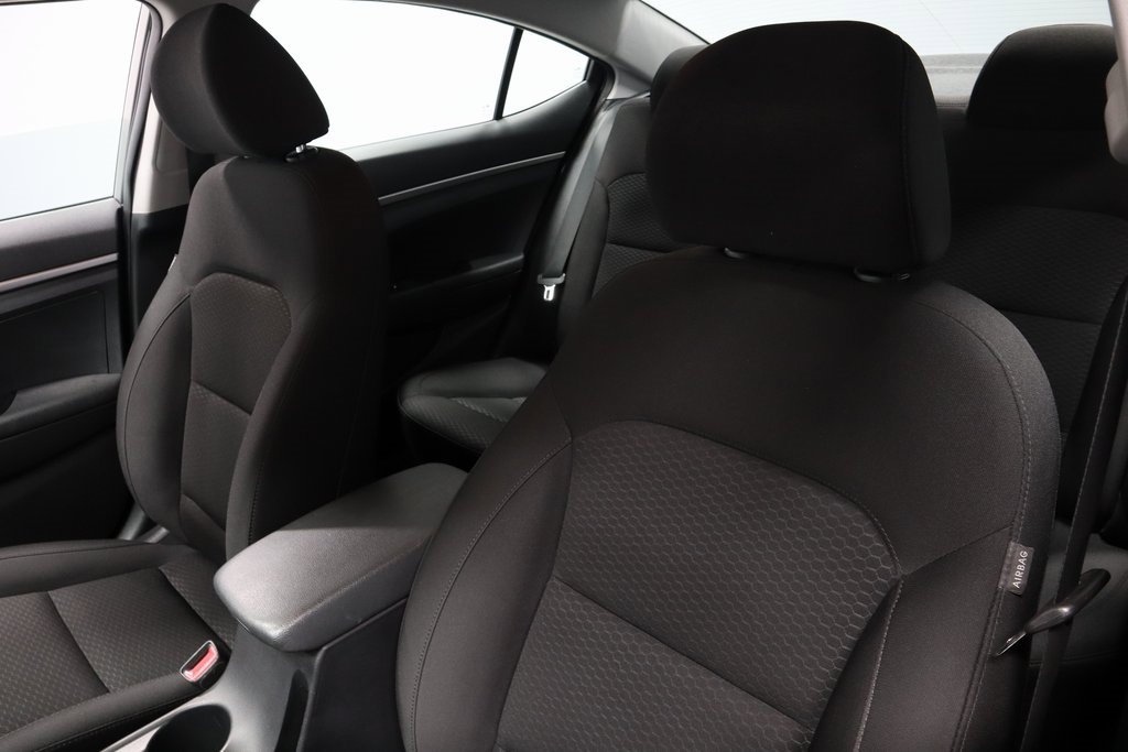 Used 2020 Hyundai Elantra SE w/ Winter Weather Package image 22