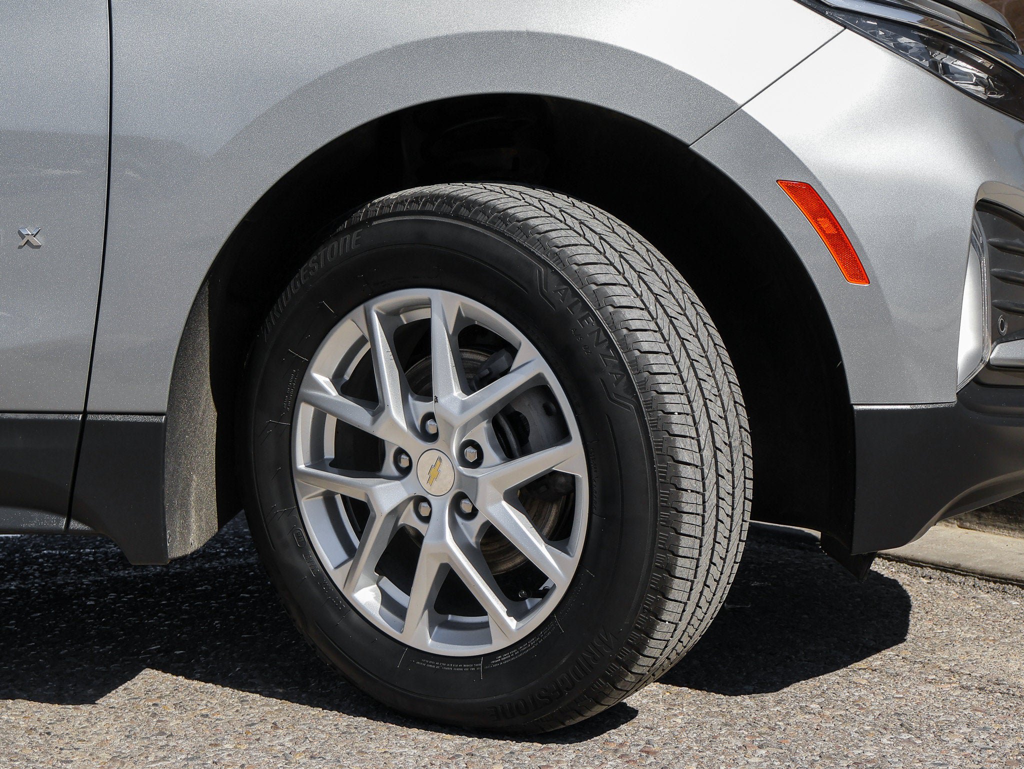 Used 2024 Chevrolet Equinox LT AWD/4WD image 13