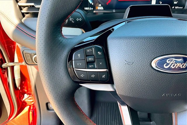 Certified 2025 Ford Explorer ST-Line w/ Premium Package image 19