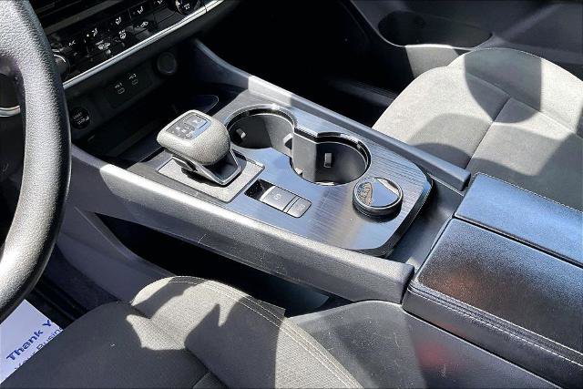 Used 2024 Nissan Rogue S AWD/4WD image 14