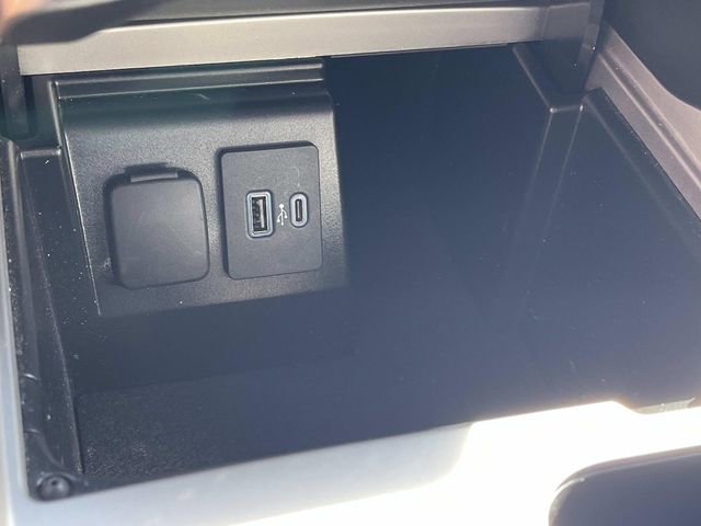 Certified 2023 Ford Explorer ST-Line w/ Class IV Trailer Tow Package image 34