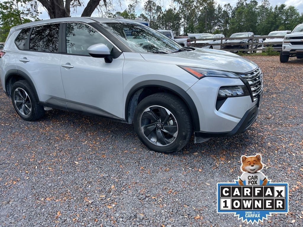 Used 2024 Nissan Rogue SV image 7