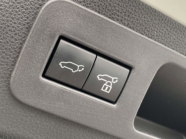 Used 2025 Lexus LX 700h Luxury w/ Appearance Package image 15