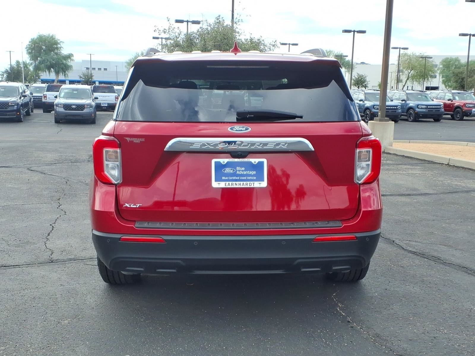 Certified 2020 Ford Explorer XLT RWD image 5