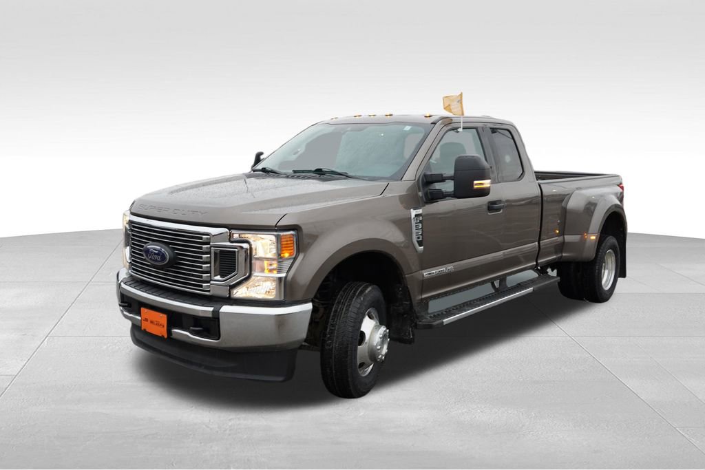 Certified 2022 Ford F350 XLT image 11