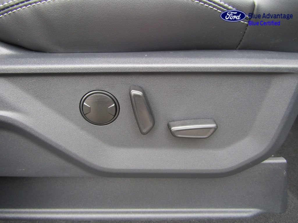 Certified 2025 Ford Expedition Platinum AWD/4WD image 48