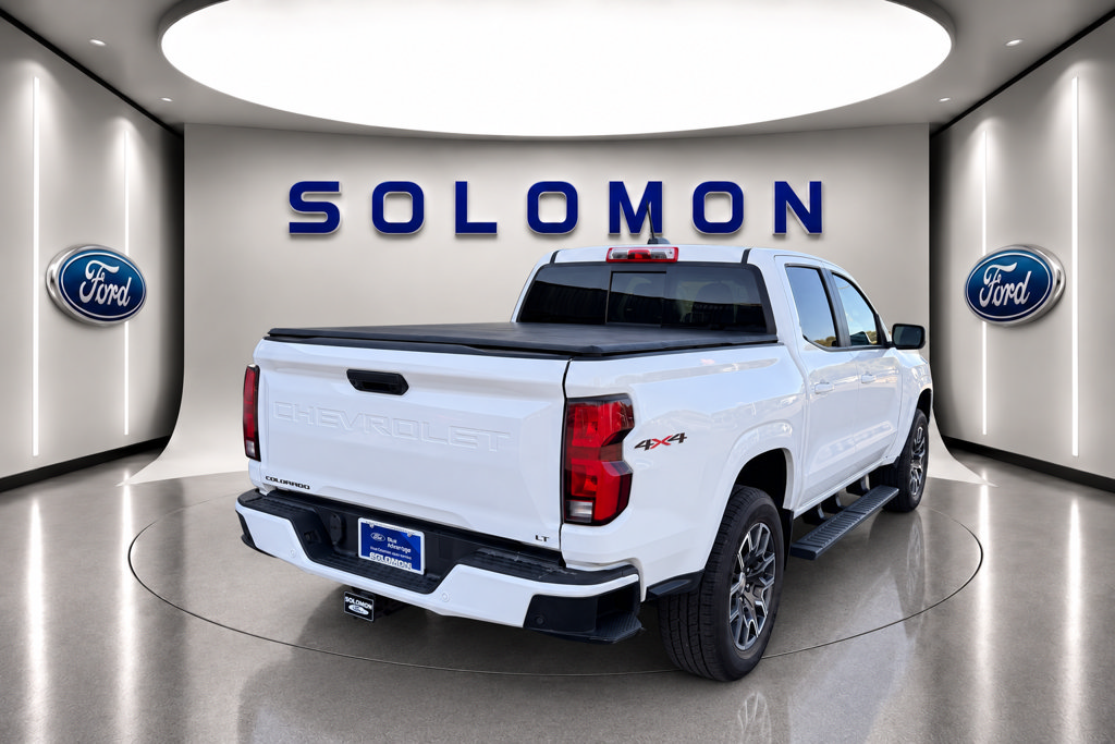 Used 2024 Chevrolet Colorado LT w/ LT Convenience Package III AWD/4WD image 6