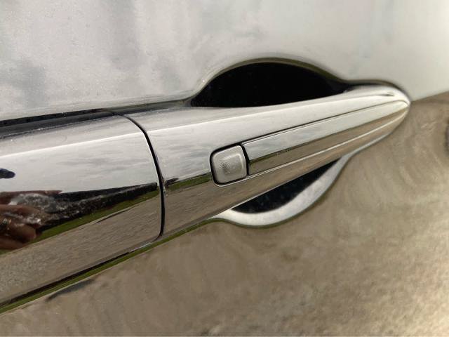 Used 2026 Chrysler Pacifica Limited FWD image 20