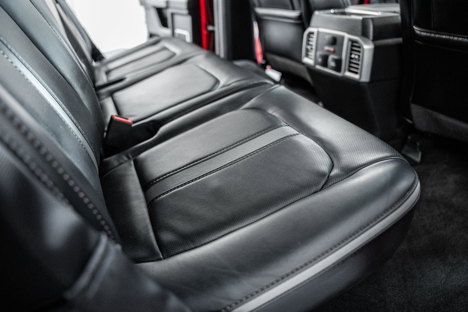 Certified 2018 Ford F150 Platinum w/ Equipment Group 701A Luxury image 47