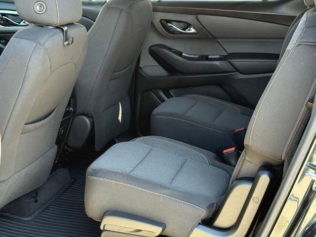 Used 2020 Chevrolet Traverse LT image 8