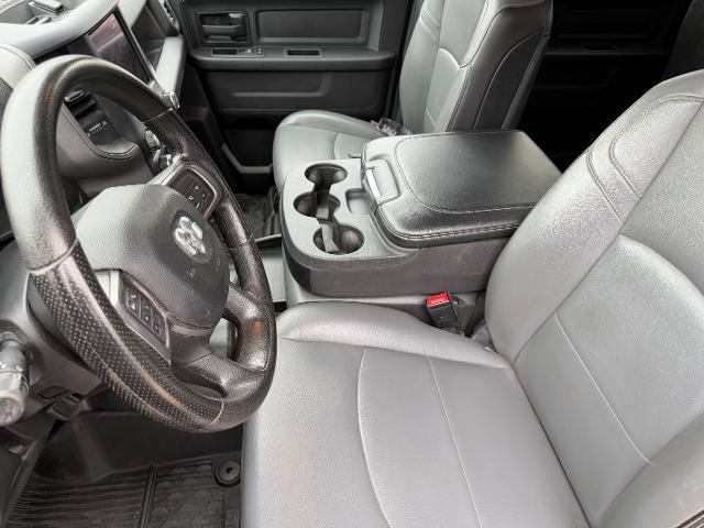 Used 2022 RAM 2500 Tradesman w/ Chrome Appearance Group AWD/4WD image 10