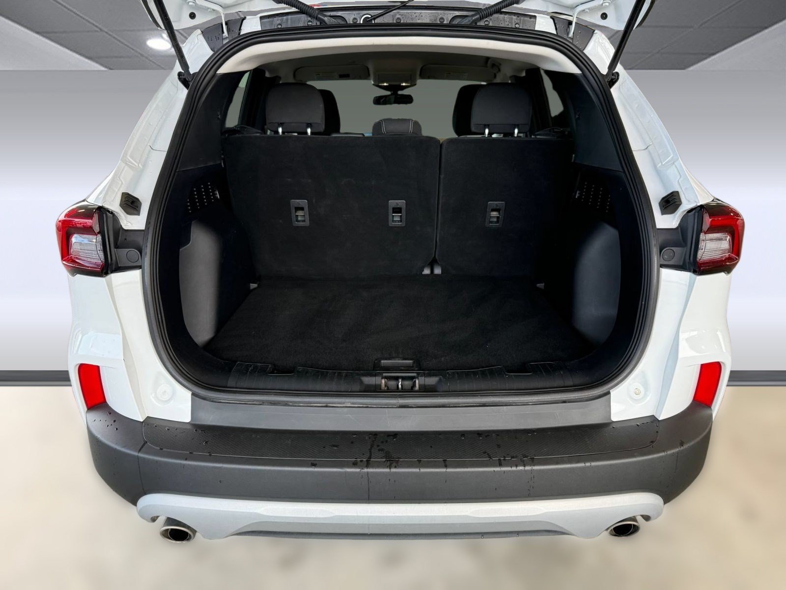 Certified 2025 Ford Escape Active FWD image 27