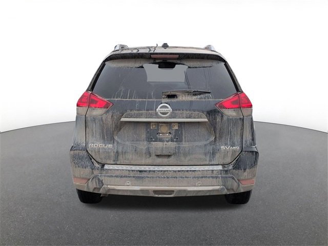 Used 2020 Nissan Rogue SV image 3