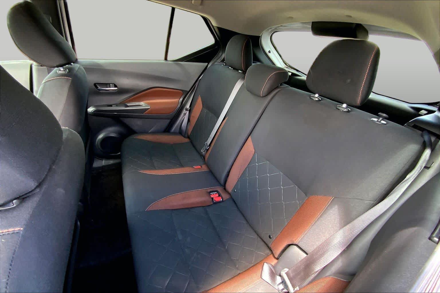 Used 2019 Nissan Kicks SR FWD image 21