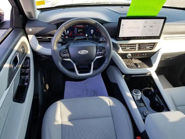 Certified 2025 Ford Explorer Platinum w/ Ultimate Package image 19