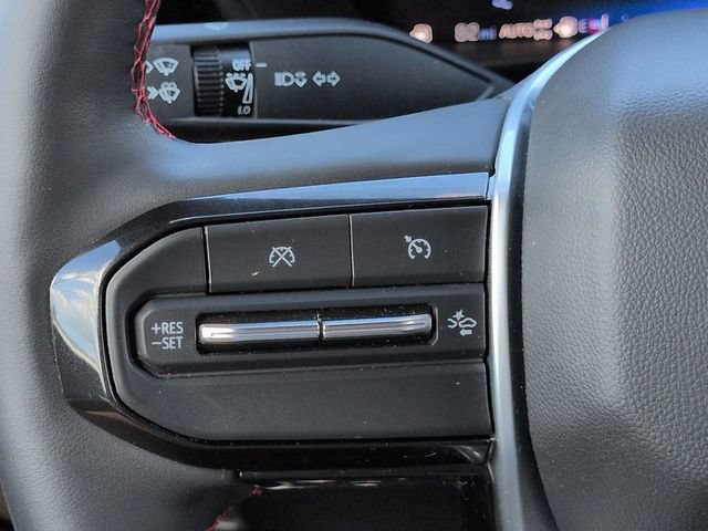 Used 2025 Chevrolet Colorado Z71 w/ Midnight Edition AWD/4WD image 23