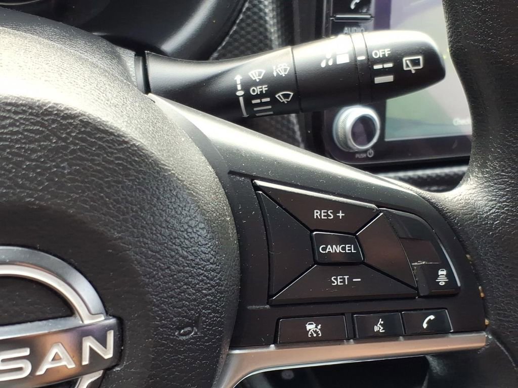 Used 2024 Nissan Kicks SV image 25