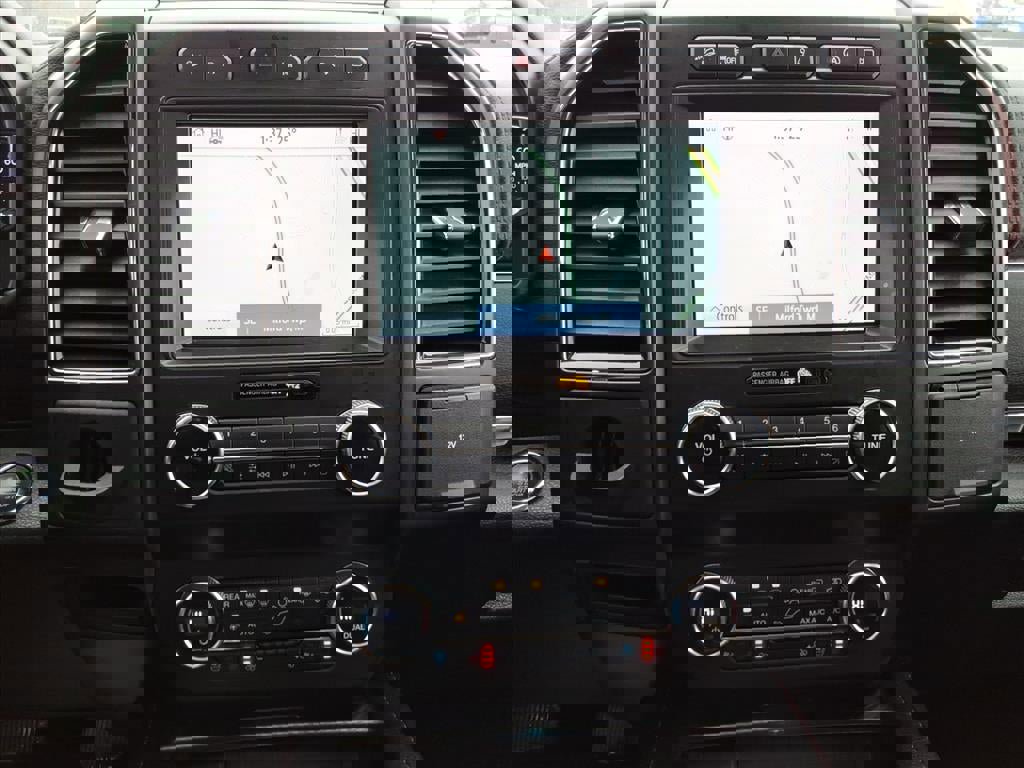 Certified 2020 Ford Expedition Limited w/ Equipment Group 303A image 18