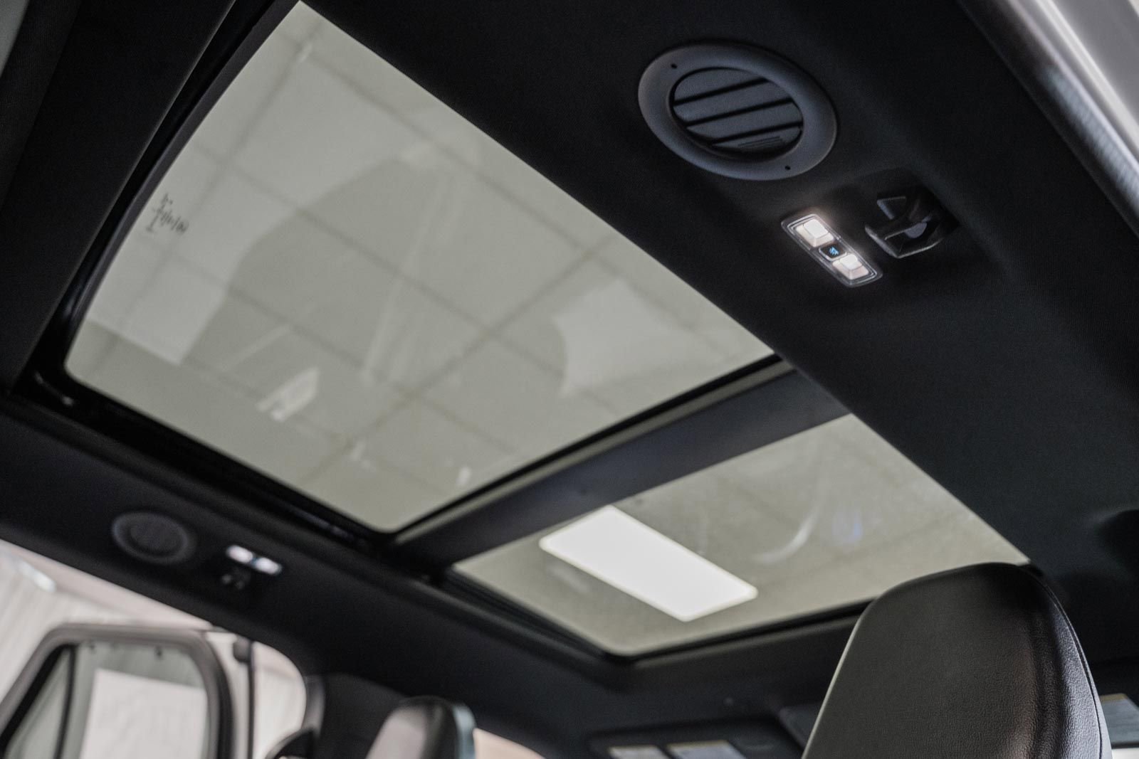 Certified 2024 Ford Explorer ST w/ Equipment Group 401A image 40