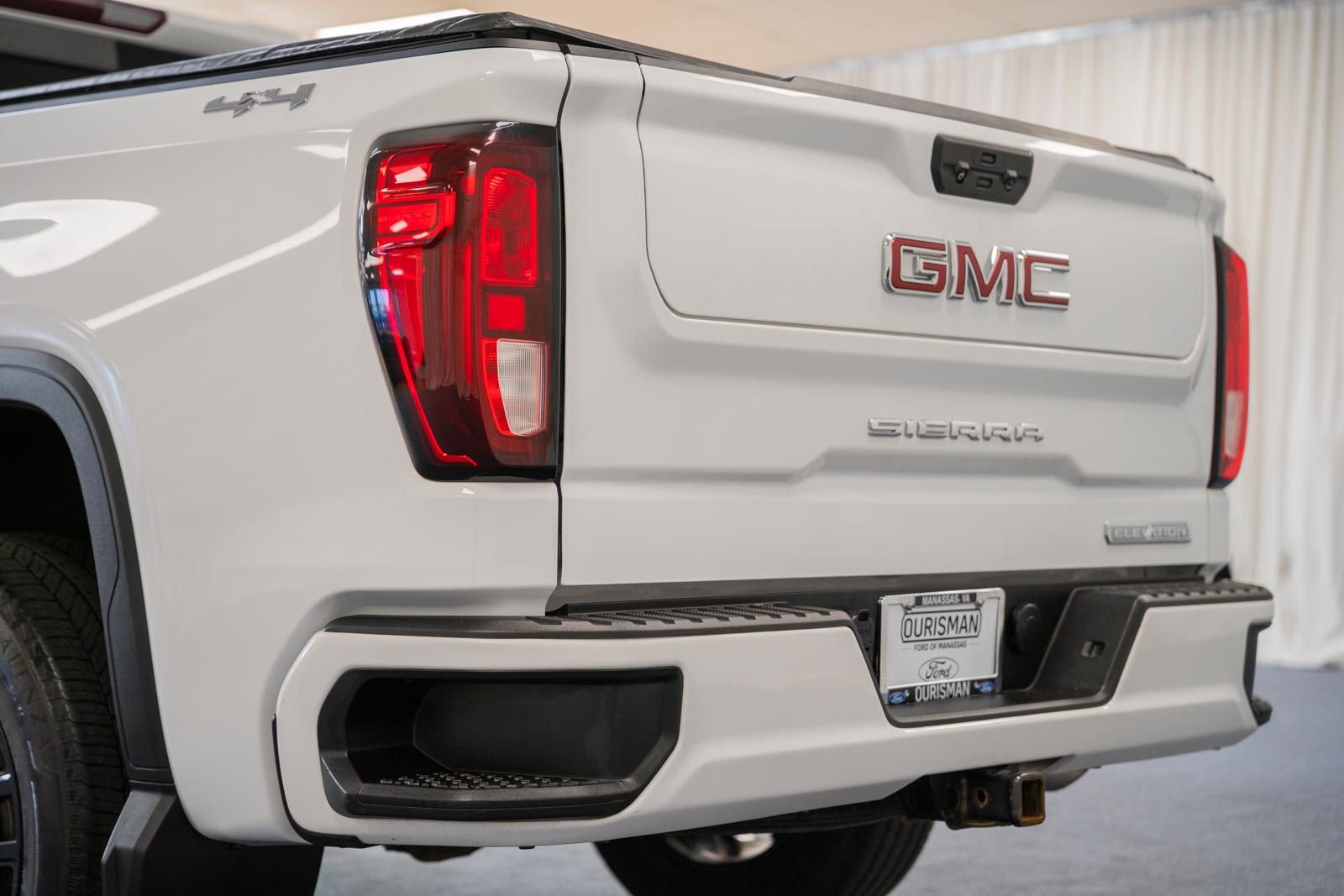 Used 2022 GMC Sierra 1500 Elevation w/ Preferred Package AWD/4WD image 6