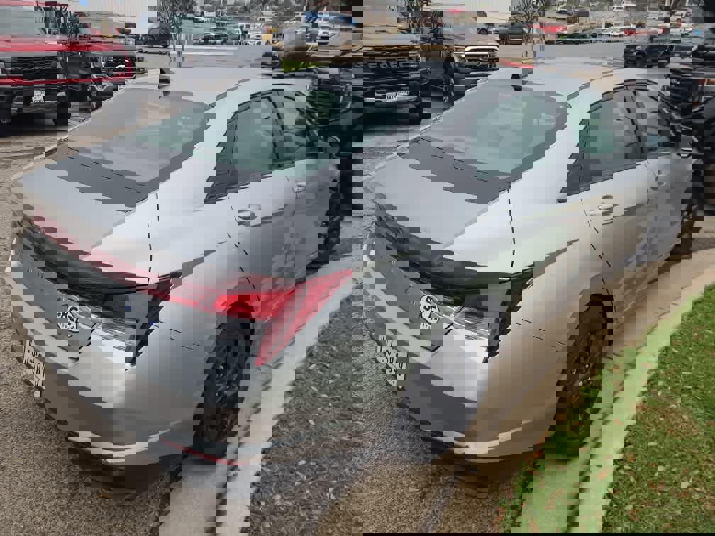 Used 2023 Hyundai Elantra SEL w/ Cargo Package image 3