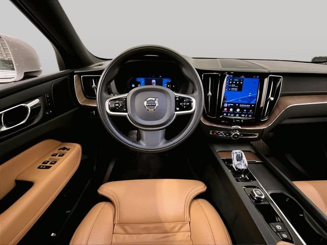 Used 2022 Volvo XC60 B6 Inscription AWD/4WD image 5