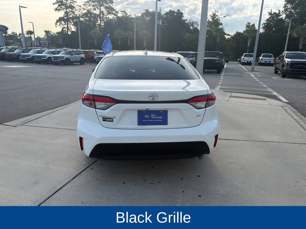 Used 2024 Toyota Corolla LE FWD image 8
