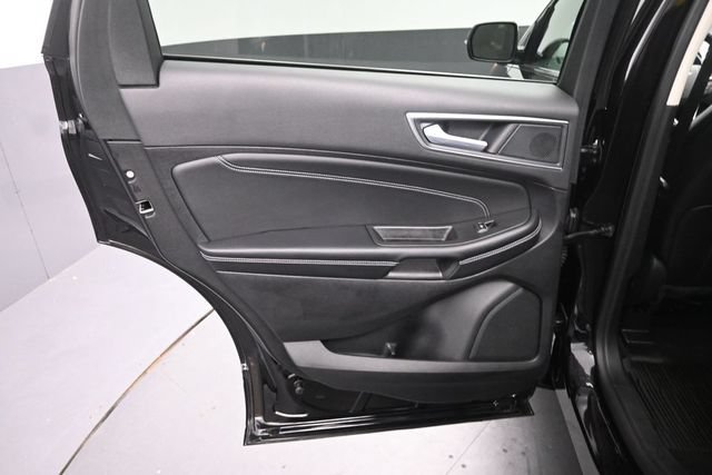 Certified 2024 Ford Edge Titanium AWD/4WD image 22