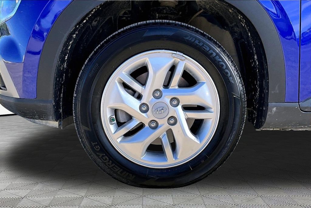 Used 2024 Hyundai Venue SE FWD image 9