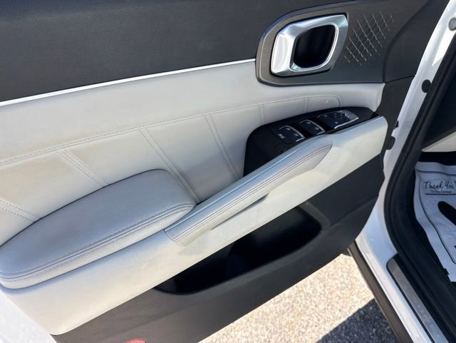 Used 2022 Kia Sorento SX AWD/4WD image 13