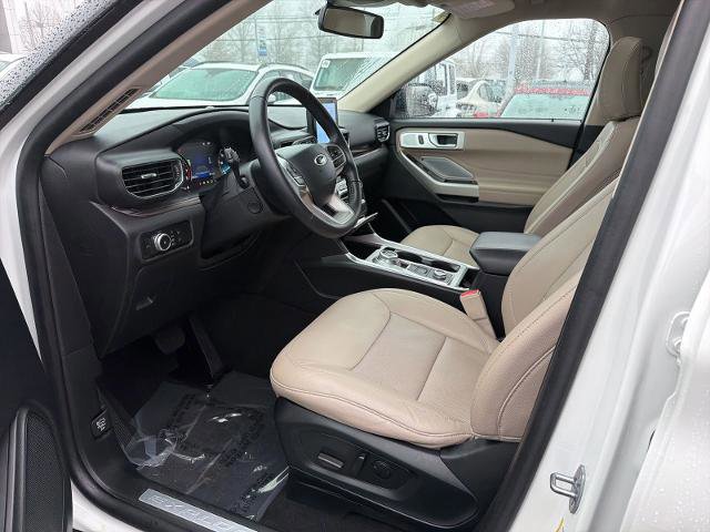 Certified 2023 Ford Explorer Limited w/ Limited Technology Package image 15