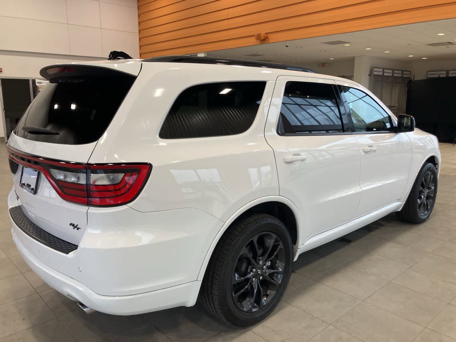 Used 2024 Dodge Durango R/T w/ Blacktop Package AWD/4WD image 5