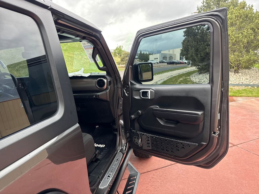 Used 2019 Jeep Wrangler Sport AWD/4WD image 22
