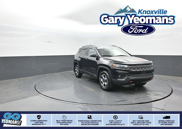 Used 2022 Jeep Compass Trailhawk w/ Trailhawk Convenience Group AWD/4WD image 1