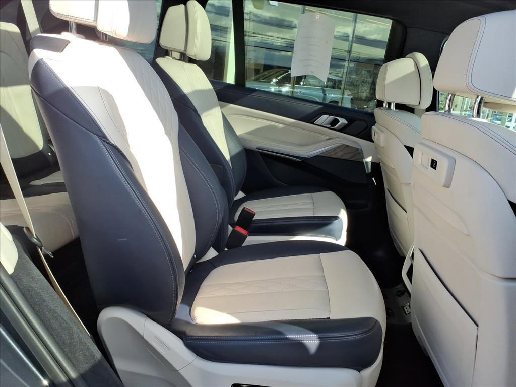 Used 2019 BMW X7 xDrive50i w/ Premium Package image 18