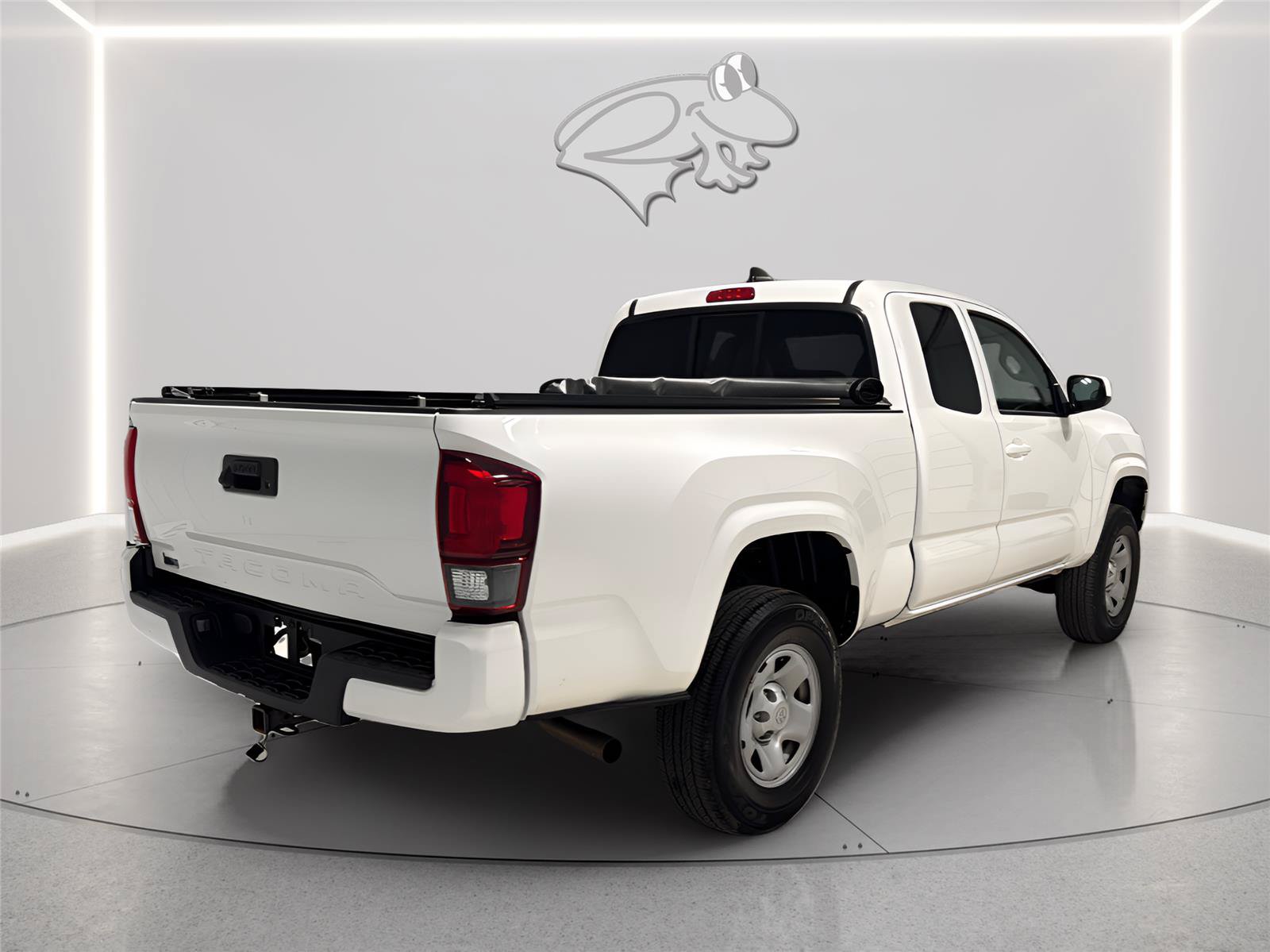 Used 2023 Toyota Tacoma SR w/ SR Convenience Package RWD image 5