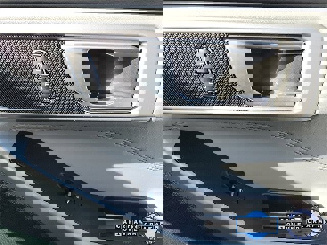 Certified 2023 Ford Explorer XLT w/ Equipment Group 202A image 34