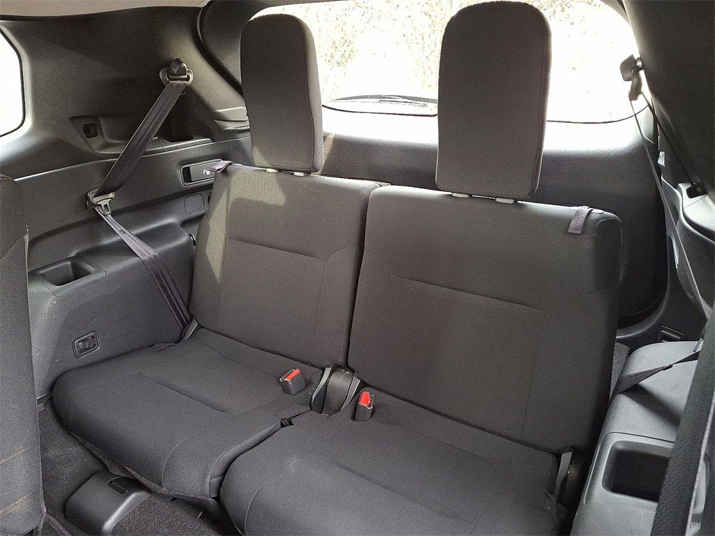 Used 2022 Mitsubishi Outlander ES image 12