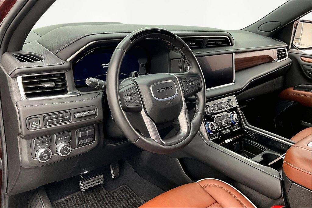 Used 2023 GMC Yukon Denali Ultimate image 14