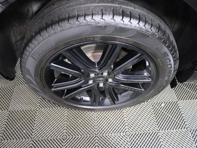 Certified 2024 Ford Edge ST-Line AWD/4WD image 32