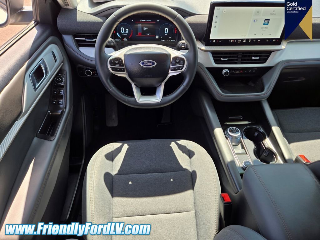 Certified 2025 Ford Explorer Active RWD image 10