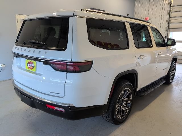 Used 2023 Jeep Wagoneer Series II AWD/4WD image 4