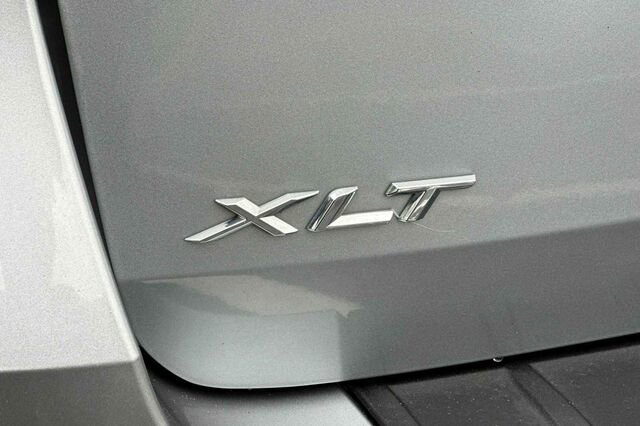 Certified 2023 Ford Explorer XLT w/ Equipment Group 202A image 9