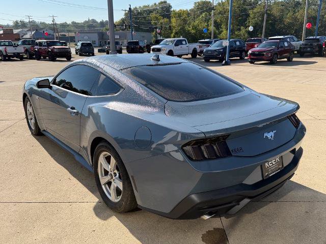 Certified 2024 Ford Mustang Coupe RWD image 5