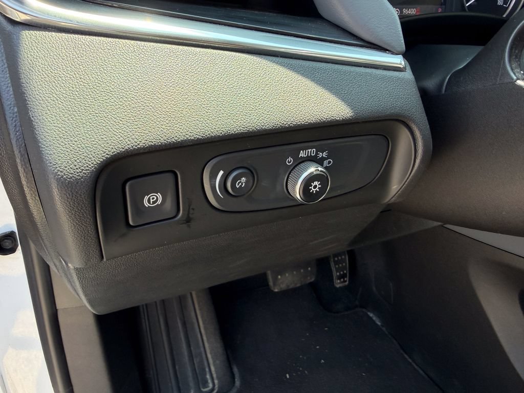 Used 2020 Buick Enclave Preferred FWD image 11