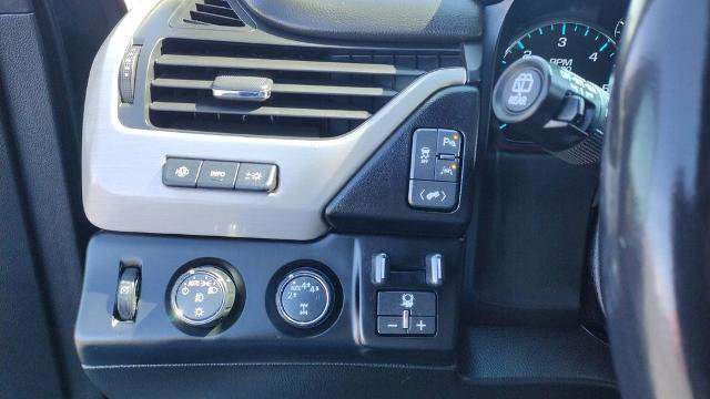 Used 2019 GMC Yukon XL Denali w/ Open Road Package AWD/4WD image 18