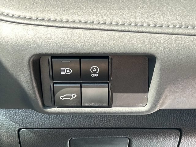 Used 2023 Toyota Highlander XSE FWD image 38