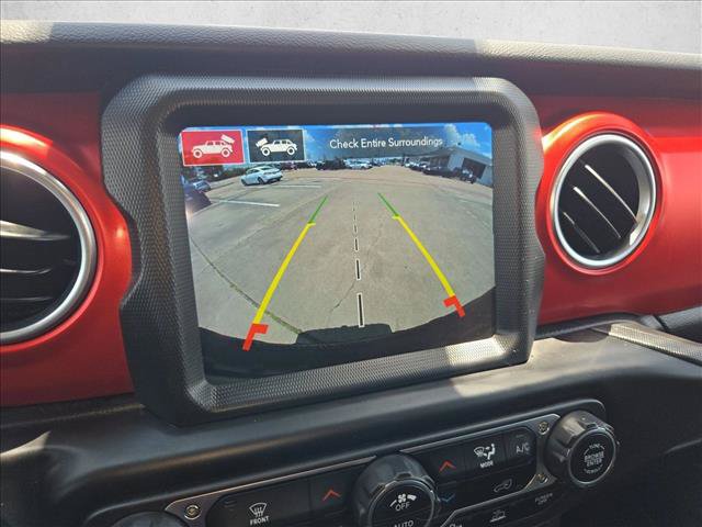 Used 2022 Jeep Wrangler Unlimited Rubicon w/ Xtreme Recon 35" Tire Package AWD/4WD image 14