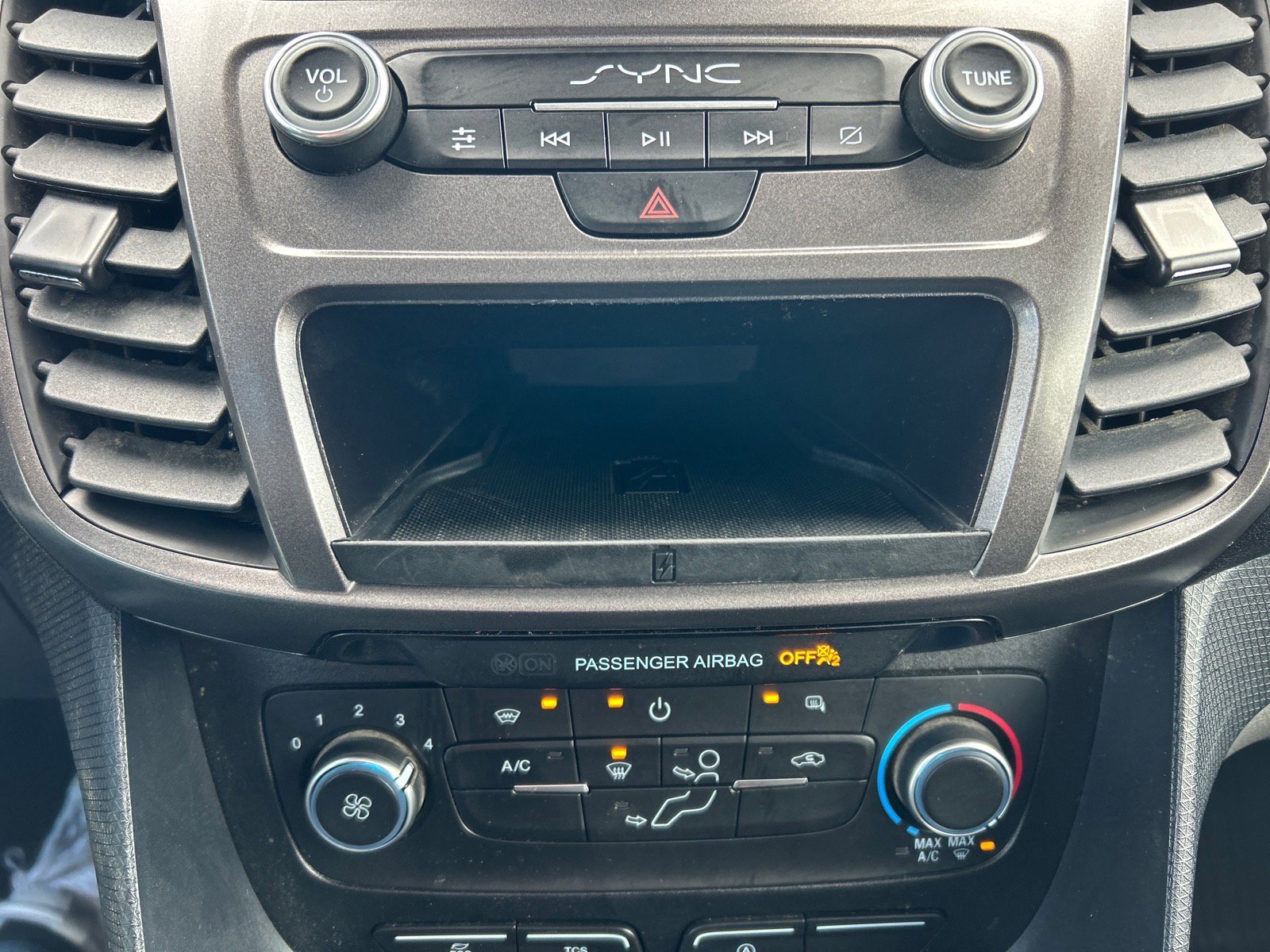 Certified 2023 Ford Transit Connect XL image 27